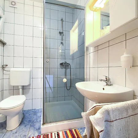 Apartment Ada *