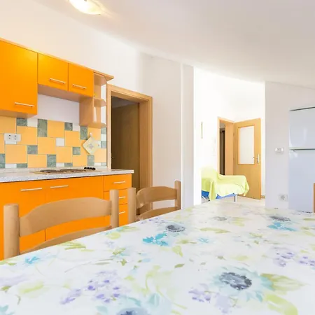 Ada Apartment