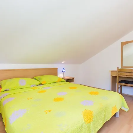 Ada Apartment *